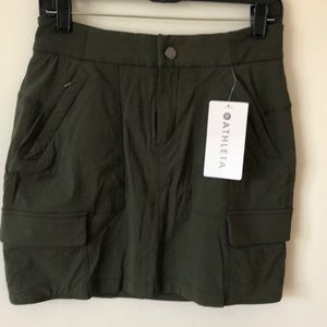 Athleta Trekkie Skort 2.0 size 4